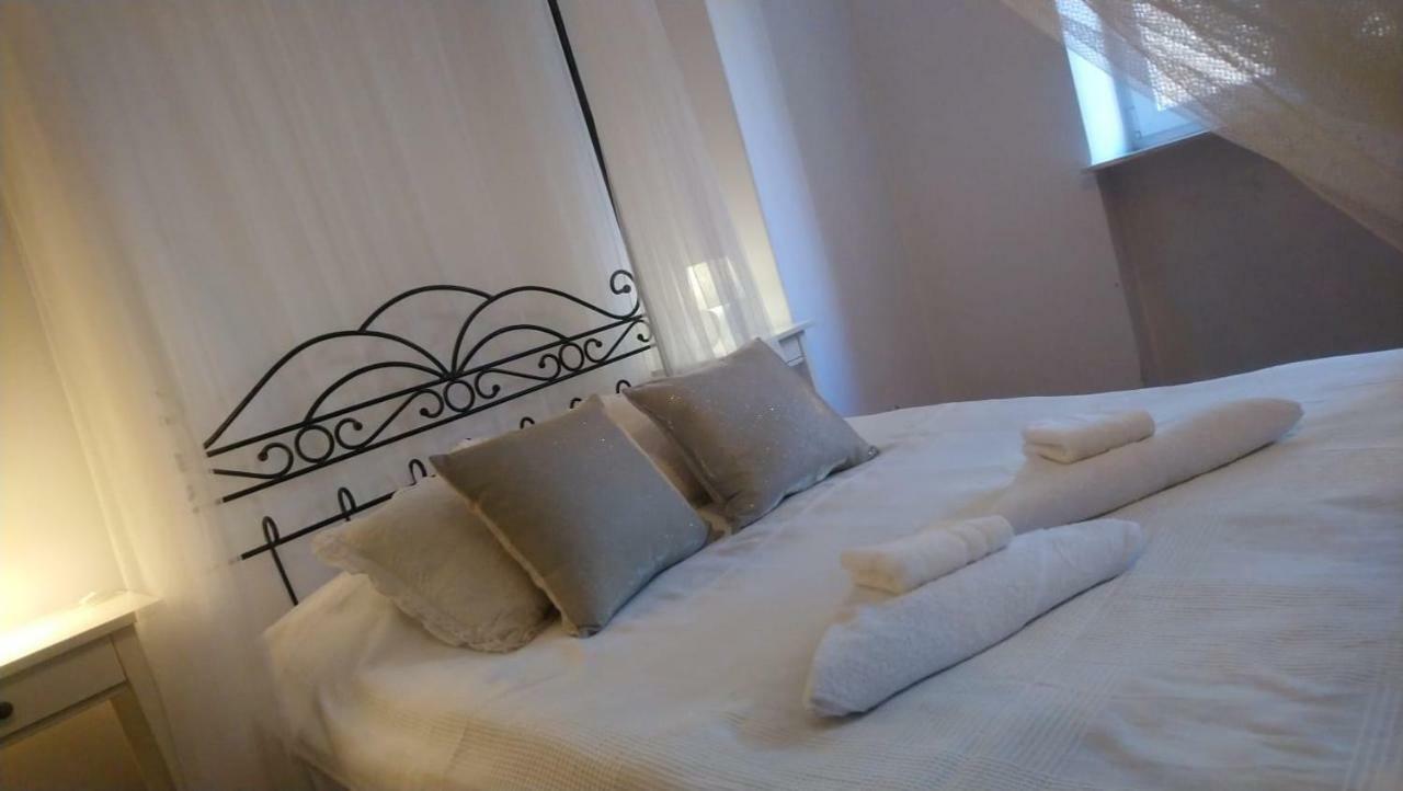 Appartement Warszawa, Centrum, Wiejska 15, Kamienica Extérieur photo